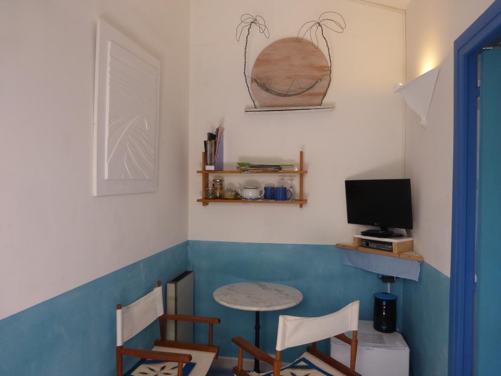 La Genestiere Bed & Breakfast Clermont-lʼHérault Екстериор снимка