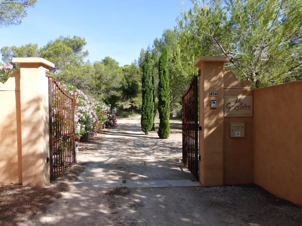 La Genestiere Bed & Breakfast Clermont-lʼHérault Екстериор снимка