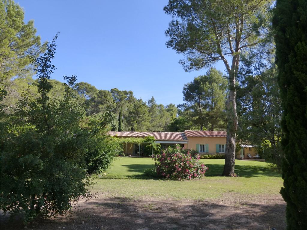 La Genestiere Bed & Breakfast Clermont-lʼHérault Екстериор снимка