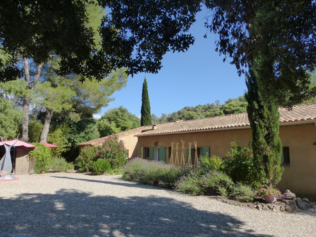 La Genestiere Bed & Breakfast Clermont-lʼHérault Екстериор снимка